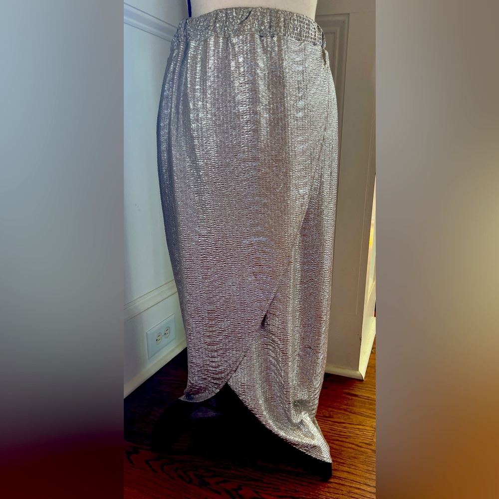 Boutique Silver Stunning Wrap Skirt with Elastic Waist🔥🔥🔥